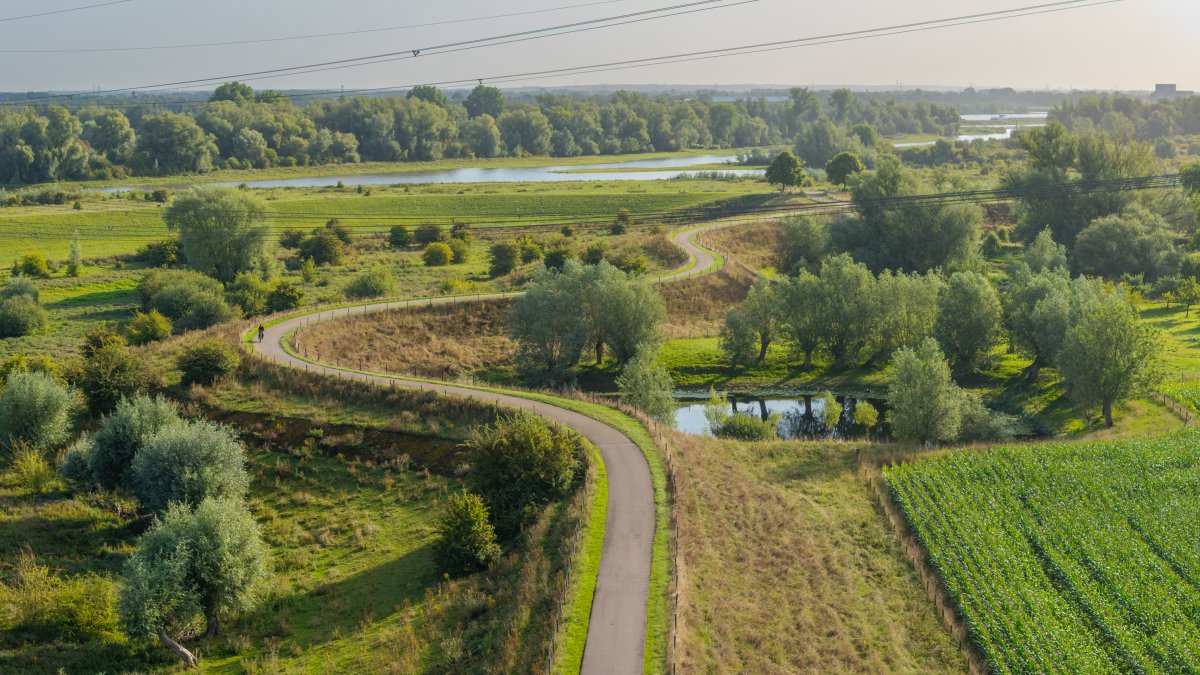Informatiebijeenkomst in Beuningen en Winssen over dijkversterkingsproject Zuidelijke Waaldijk Oost