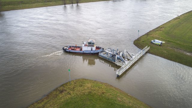 gemaal Pannerling wordt weggesleept