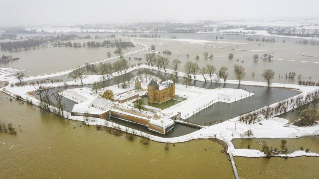 loevestein hoogwater