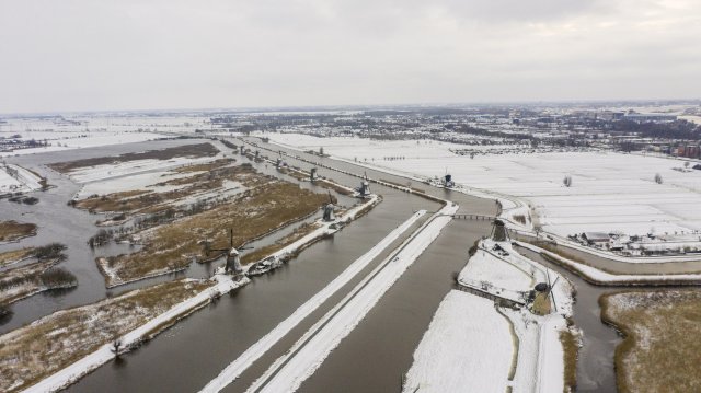 Kinderdijk sneeuw ijs