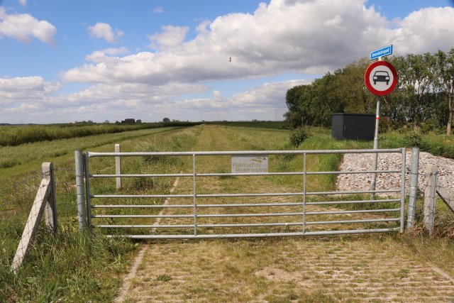 Weidehek, zoals wordt geplaatst op beheerpaden.